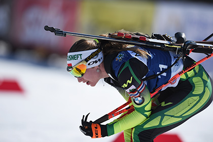 Домрачева анонсировала возвращение на лыжню в январе